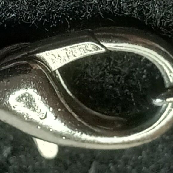 Aurora Borealis Necklace with 8 rings - Picture 8 of 9